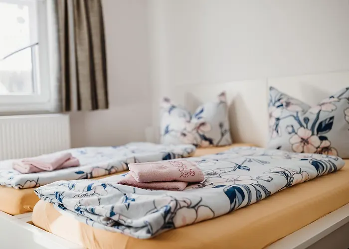 Rebentisch - Restaurant מלון