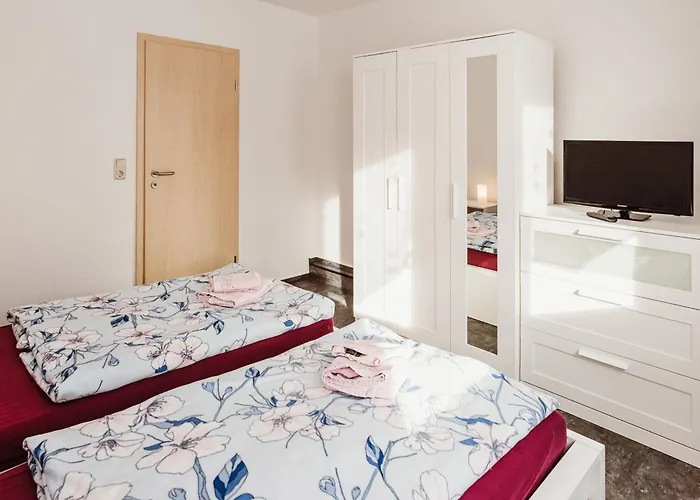 Rebentisch - Restaurant מלון האסלפלדה