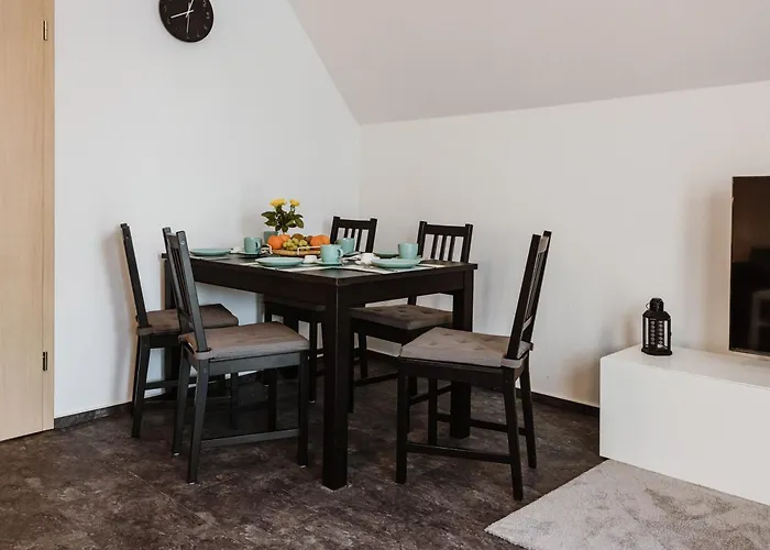 Rebentisch - Restaurant האסלפלדה